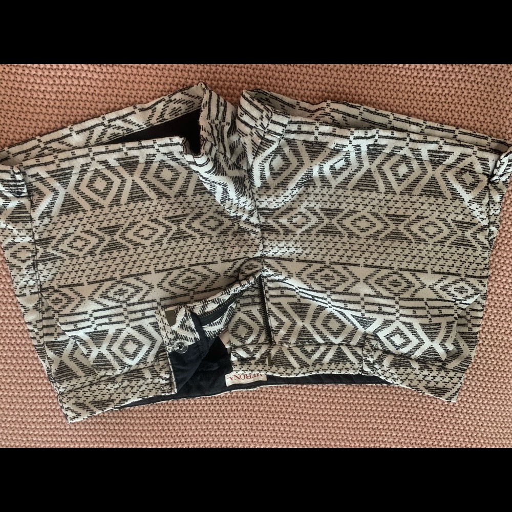 Black and white tweed design